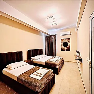  Apartamento Kristian Albania